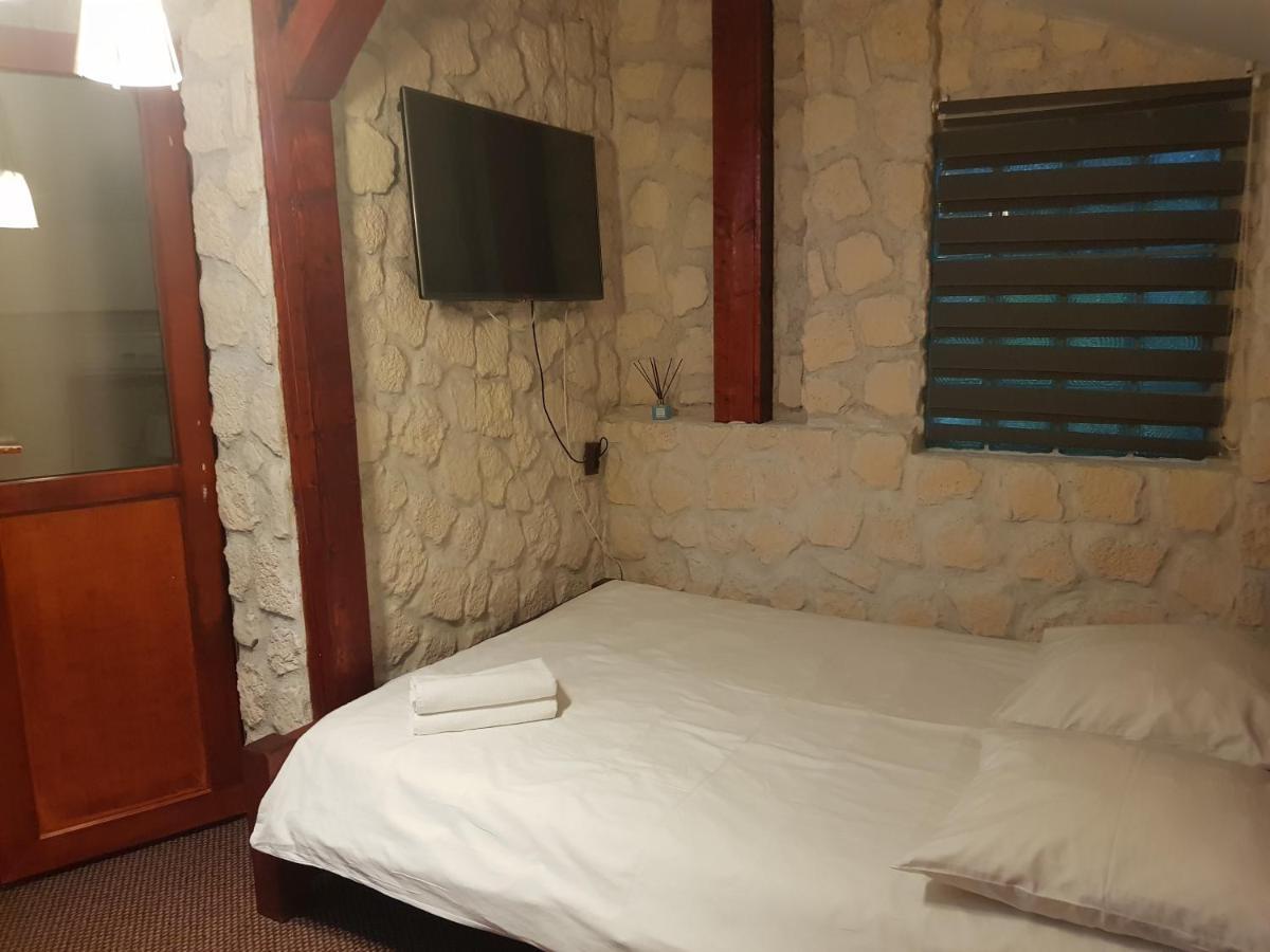 Mpoint Motel Bukurešť Exteriér fotografie
